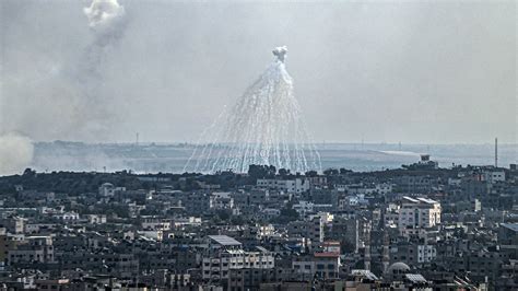 İ­s­r­a­i­l­­d­e­n­ ­G­a­z­z­e­­y­e­,­ ­­s­u­ ­v­e­ ­y­a­k­ı­t­­ ­i­ç­i­n­ ­ş­a­r­t­